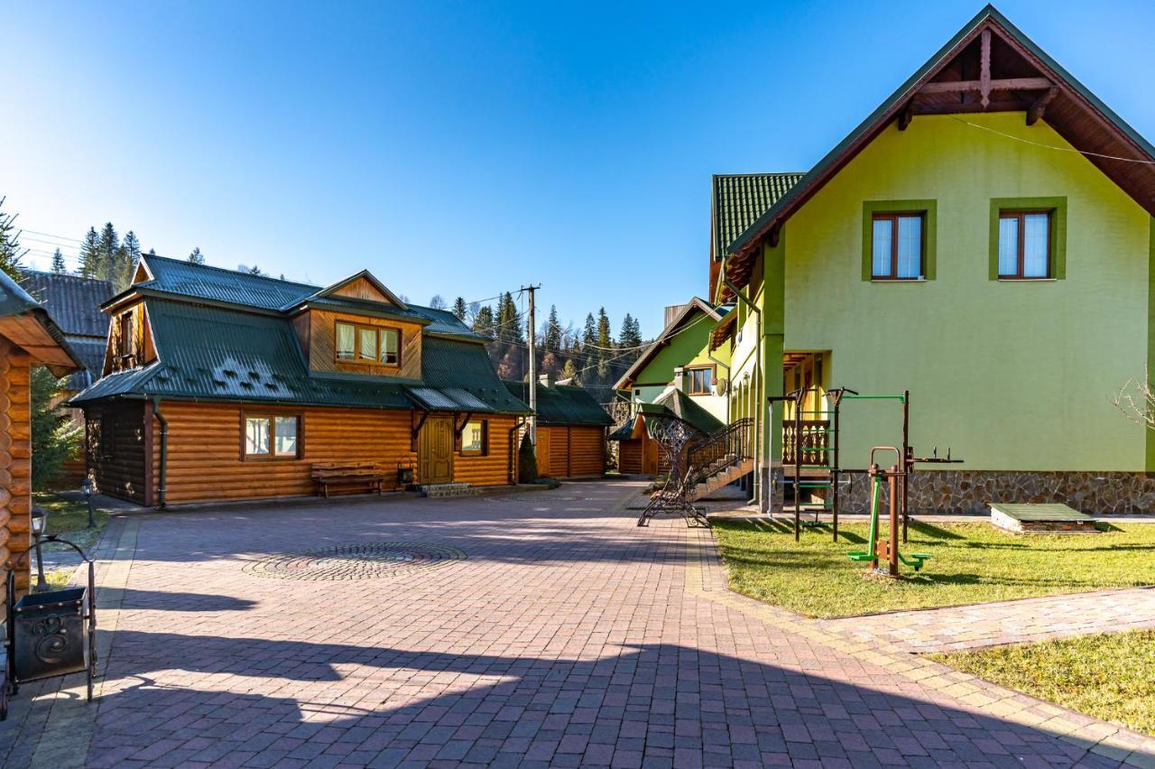 Emerald House Mykulytjyn Exteriör bild